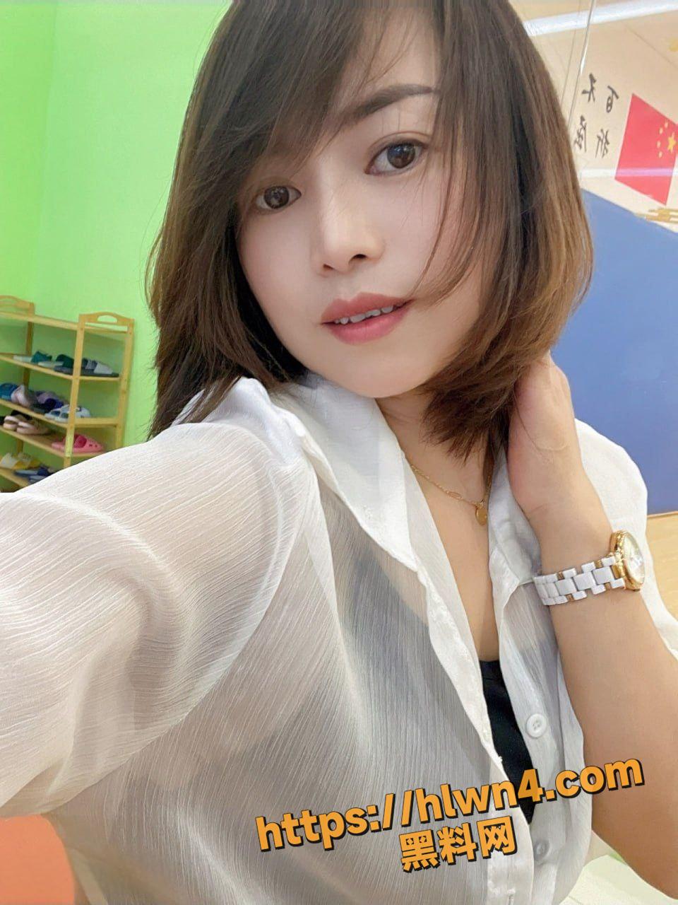 960X1280