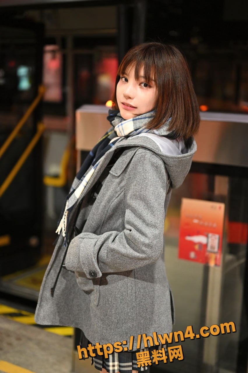 851X1280