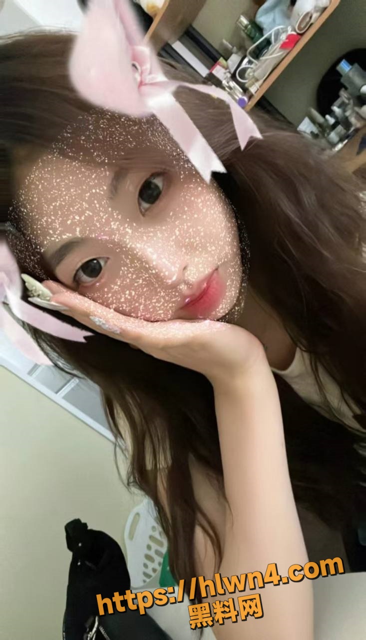 733X1280
