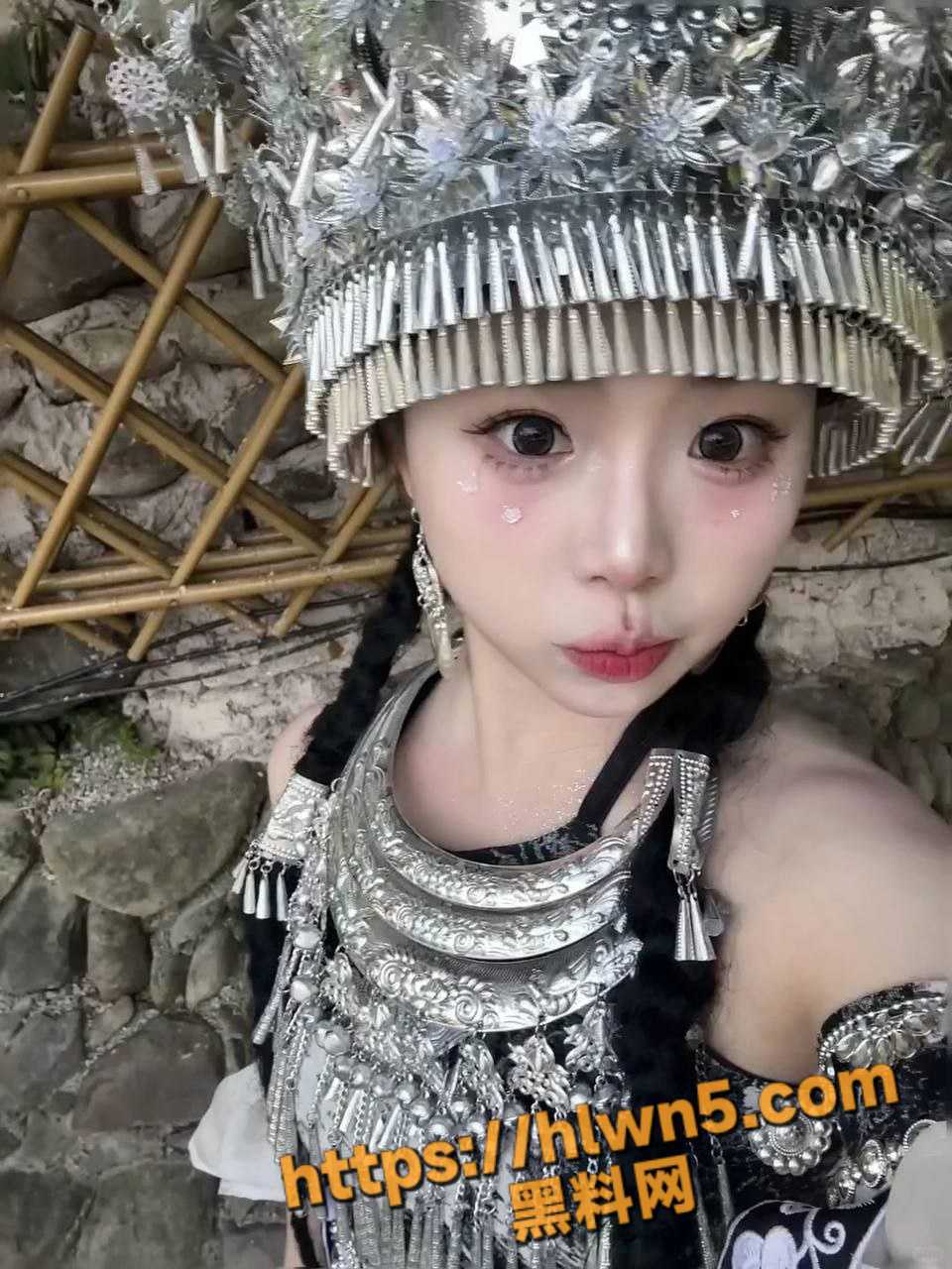 960X1280