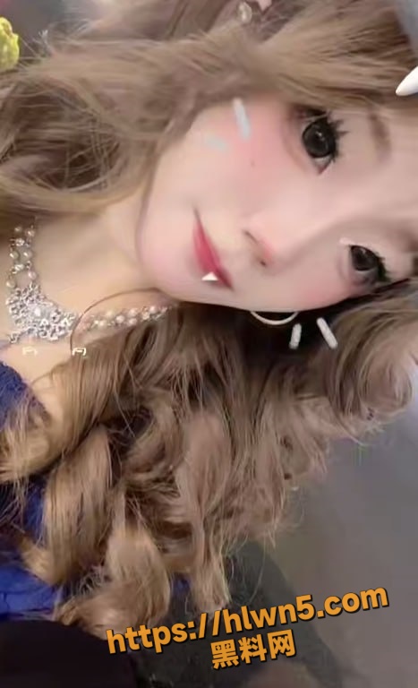 467X768