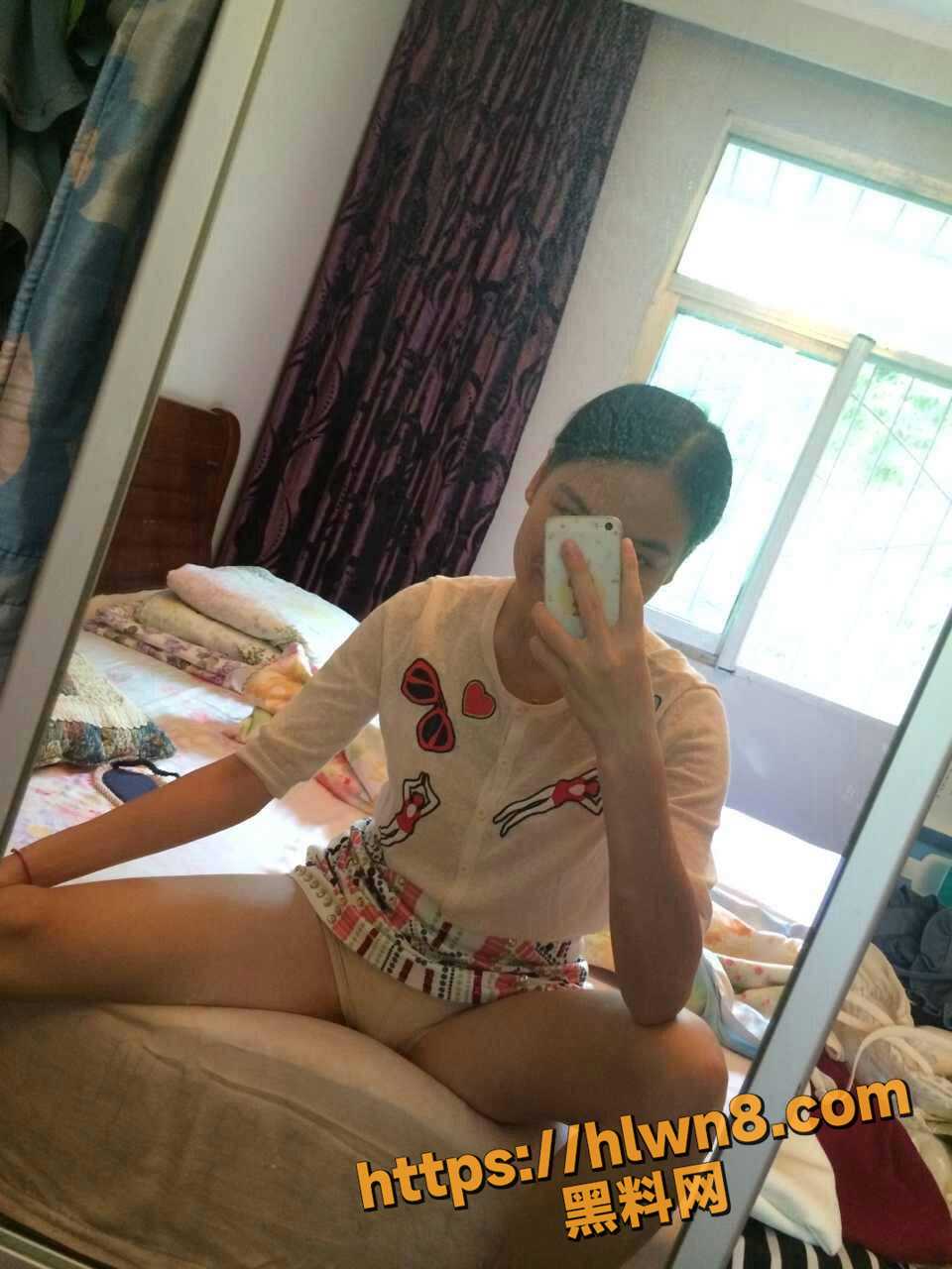 960X1280