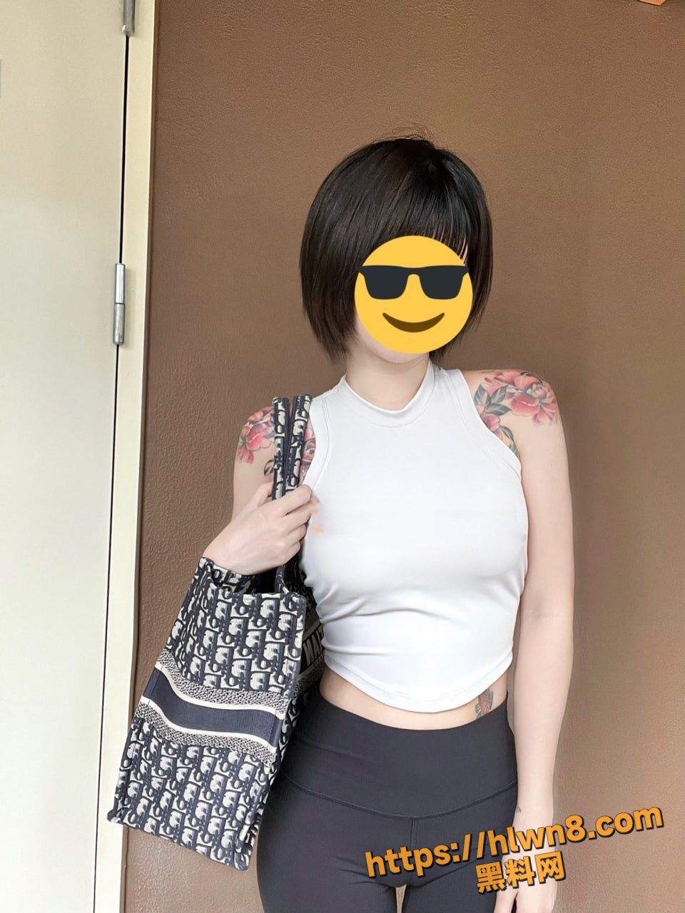 960X1280