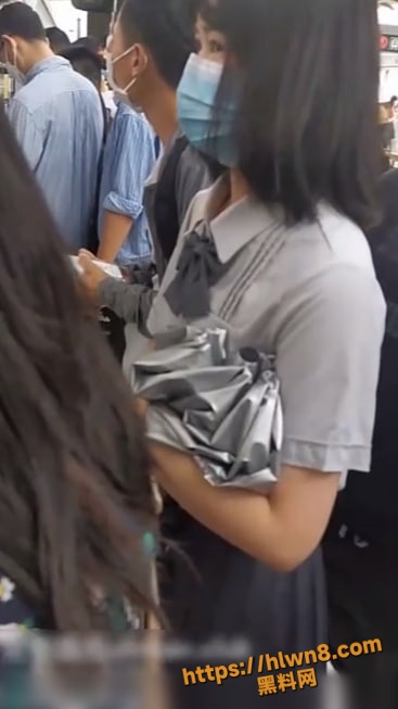 367X653