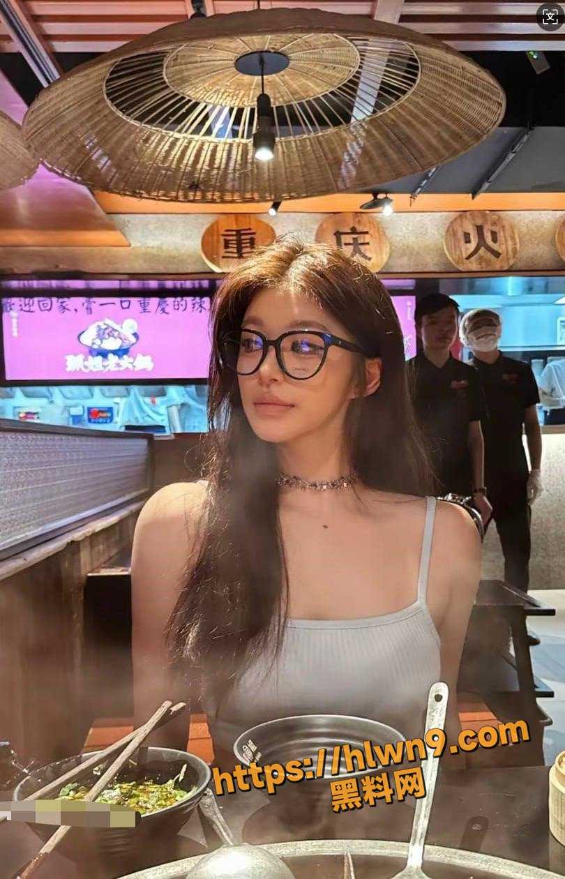 810X1260