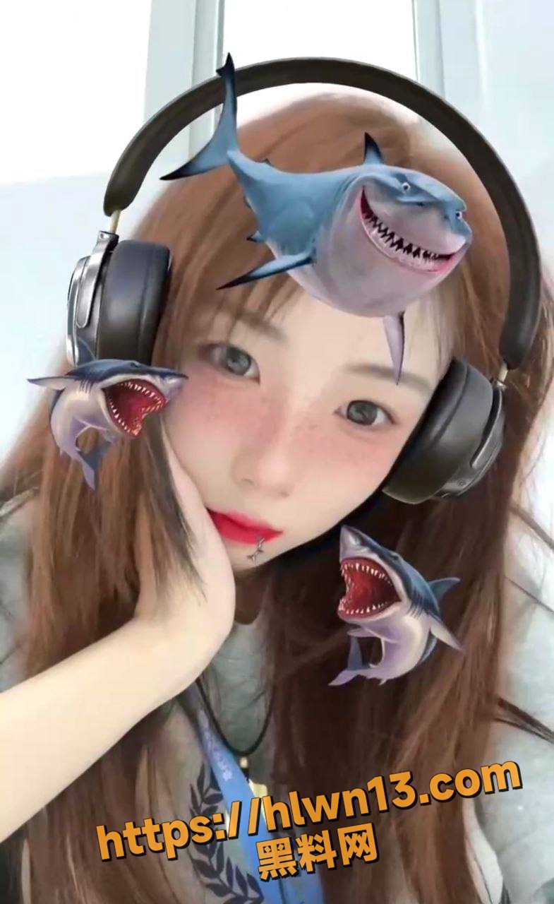 785X1280