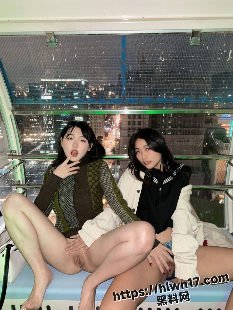 960X1280