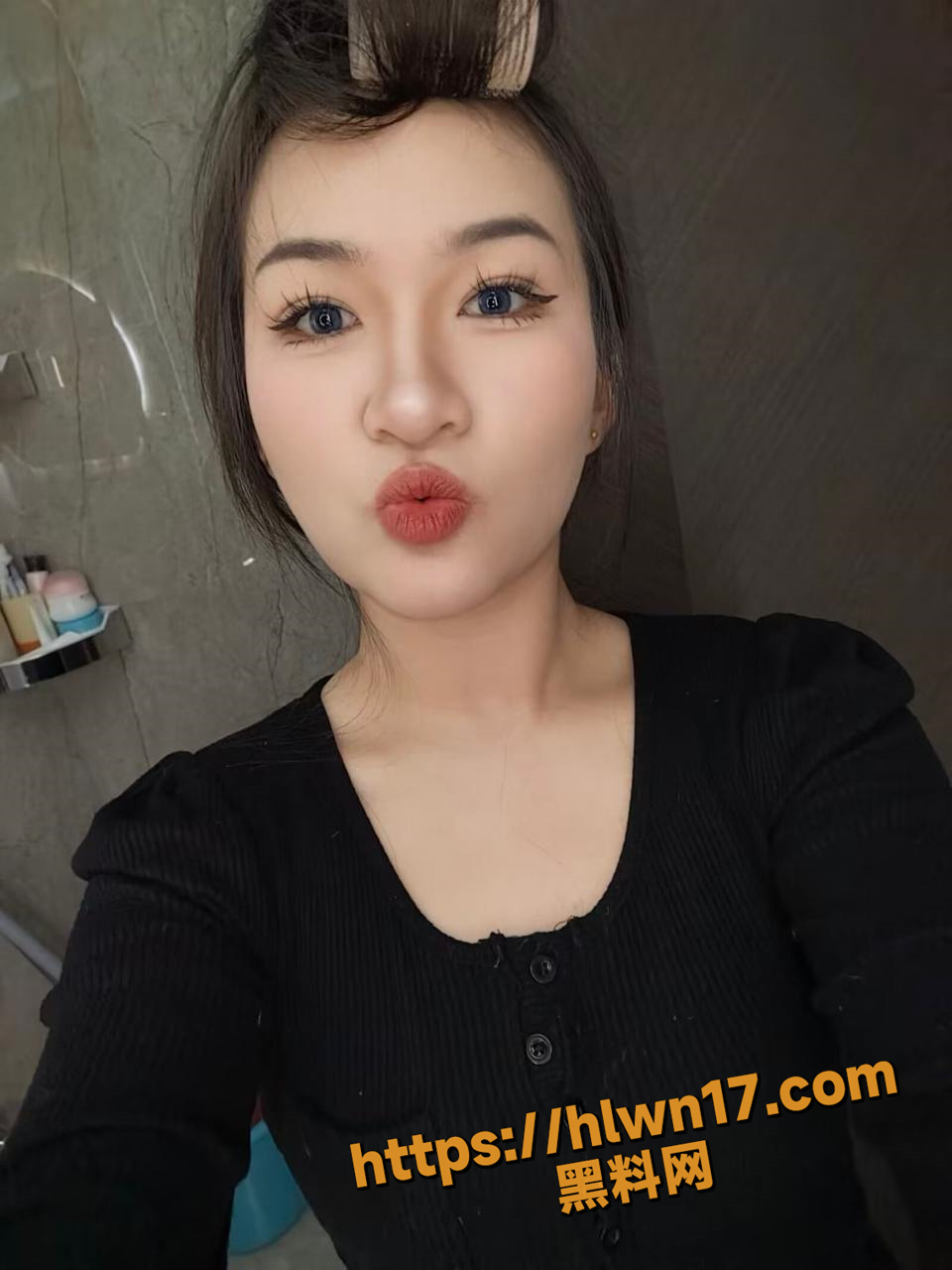 960X1280