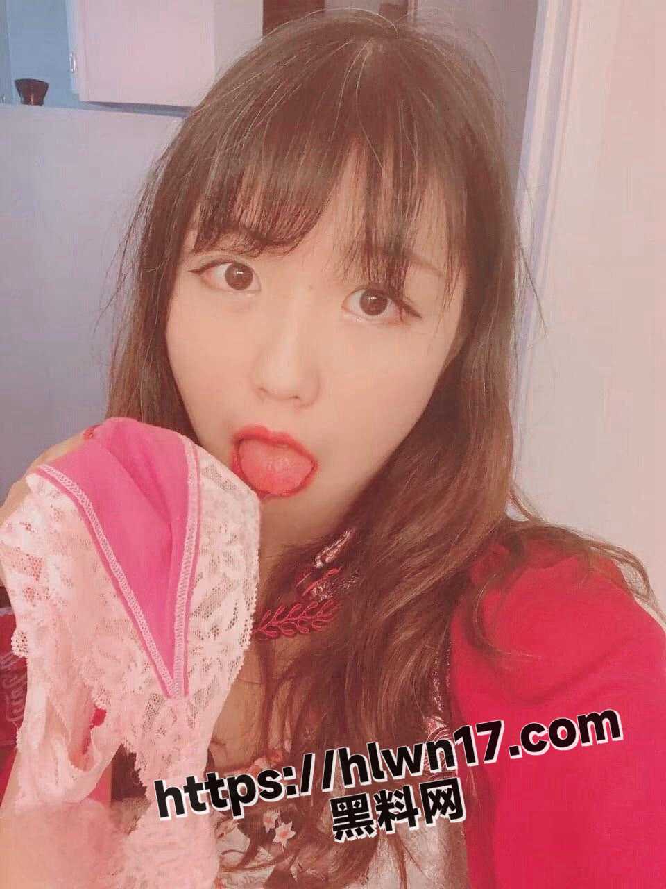 960X1280