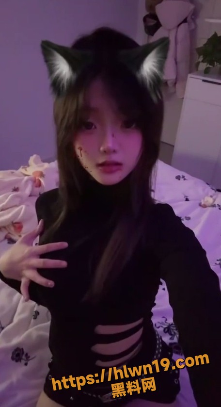 456X839