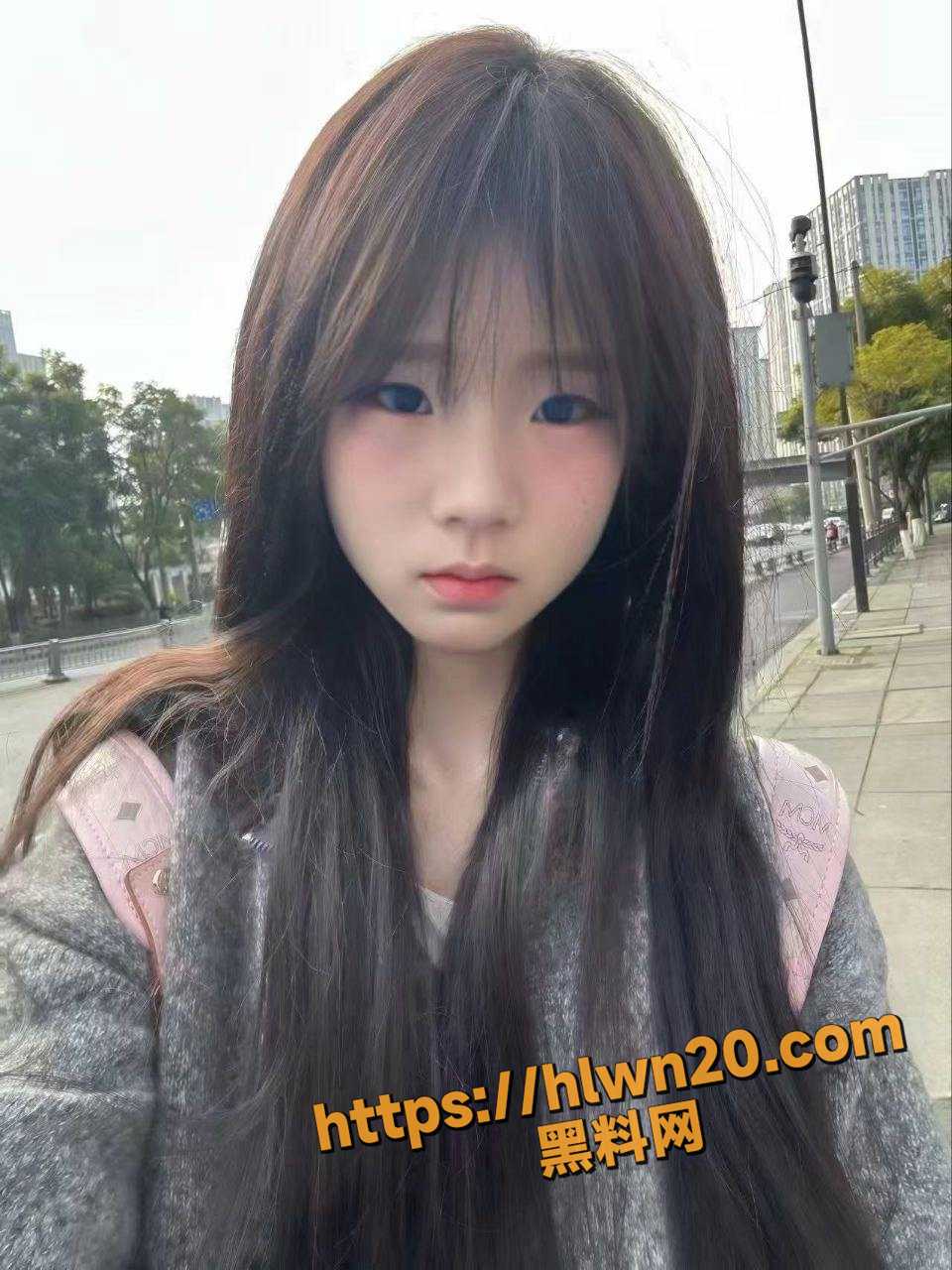 960X1280