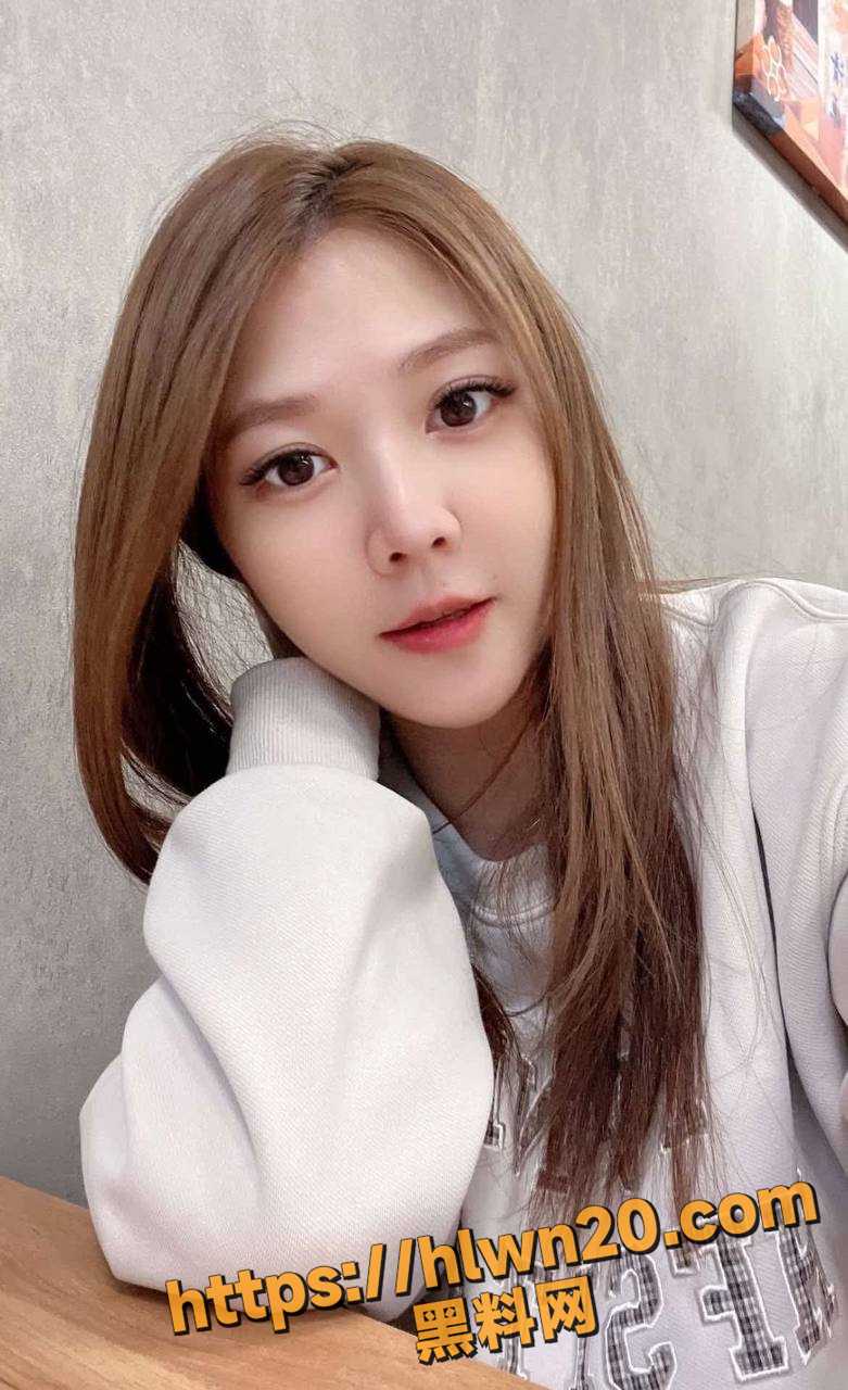 781X1280