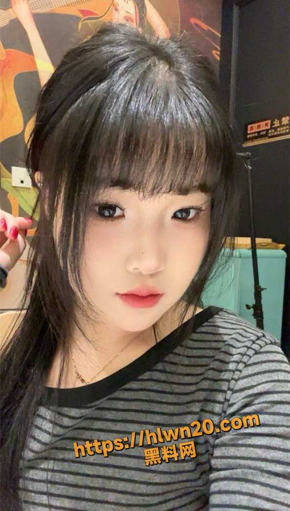 590X1040