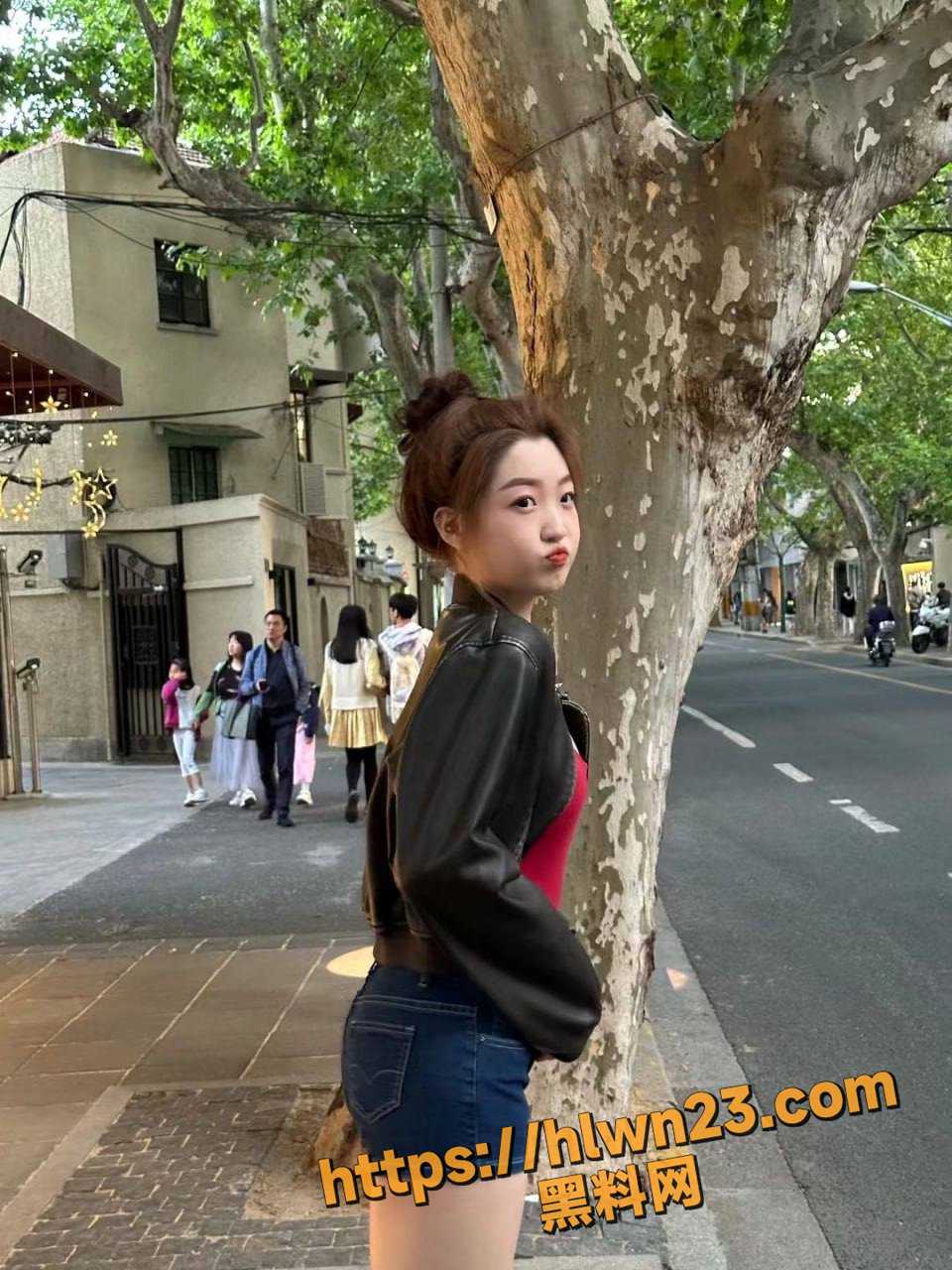 960X1280