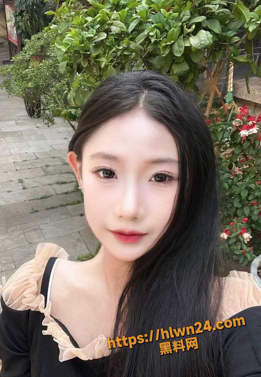 885X1280
