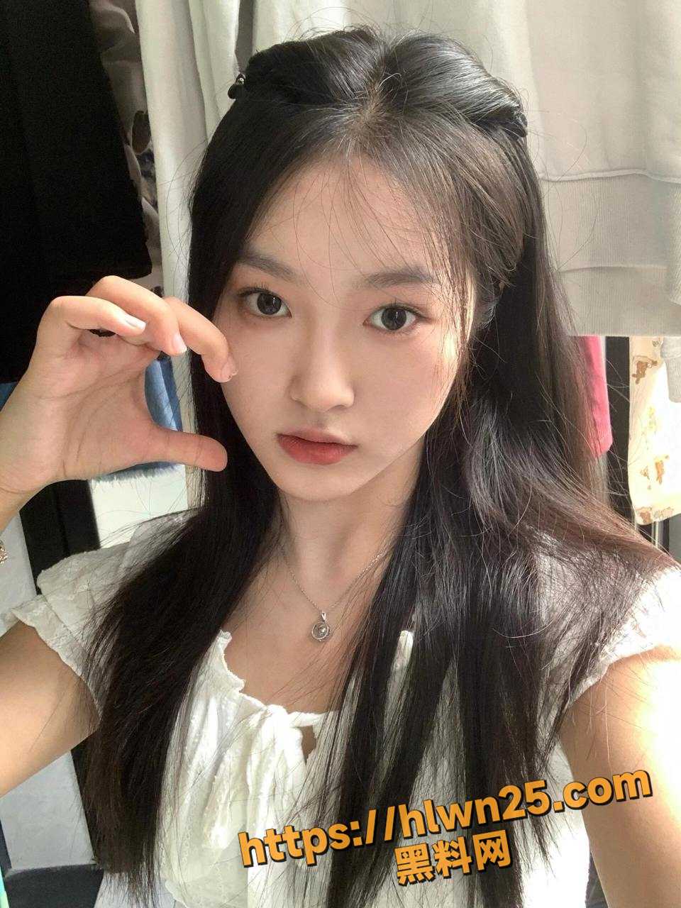 960X1280