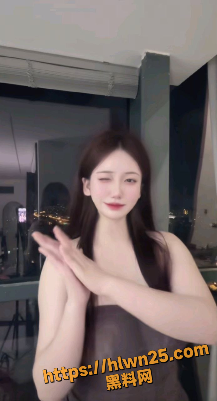 693X1280