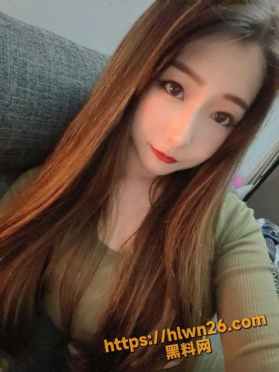 960X1280