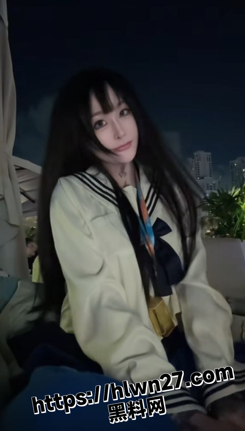 800X1403
