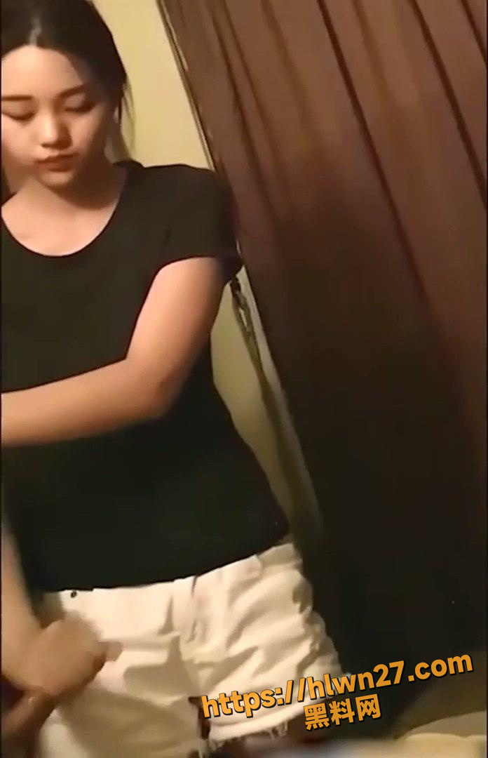 696X1080