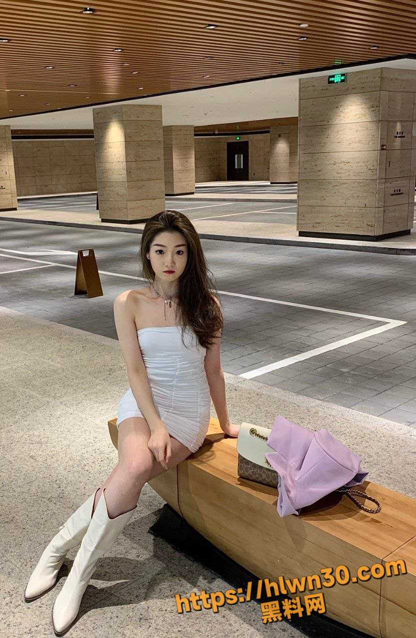 834X1278