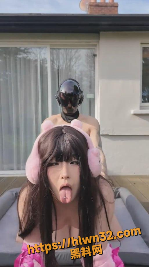 513X915