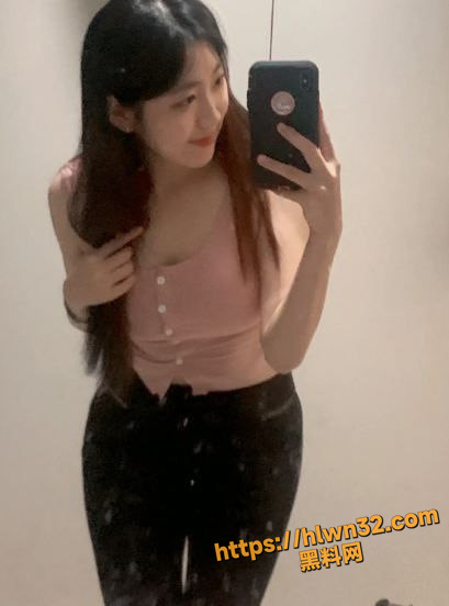 409X552