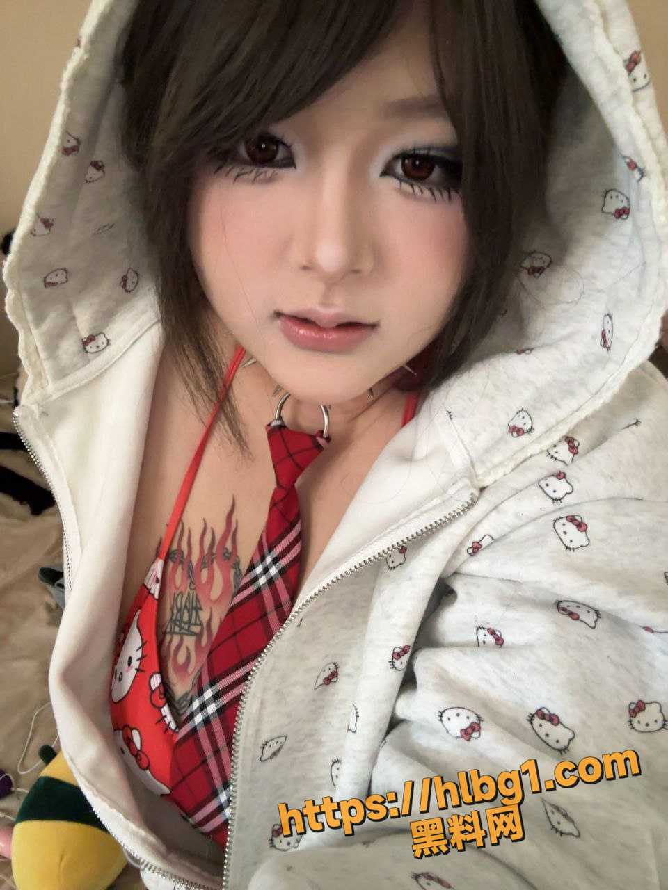 960X1280