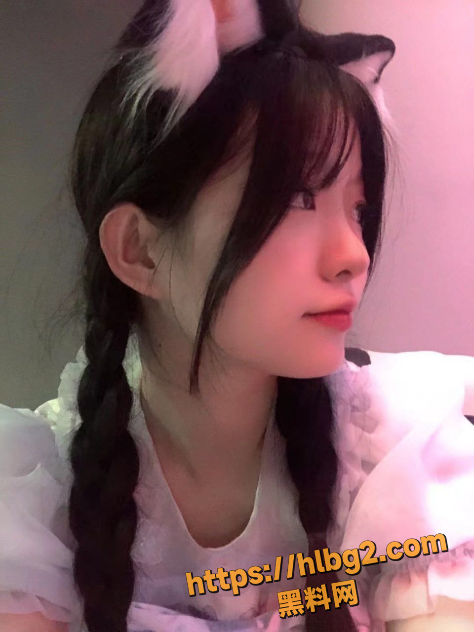 960X1280