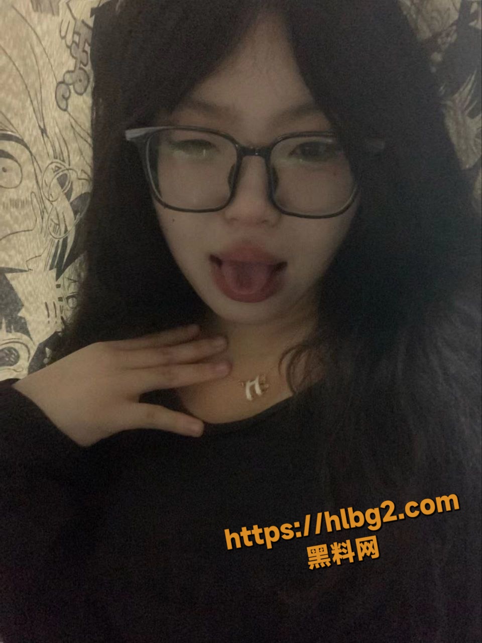 960X1280