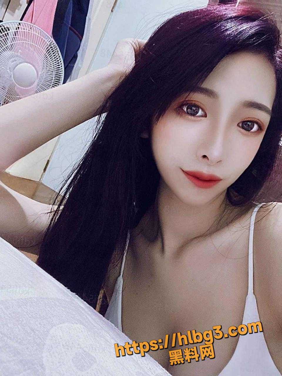 960X1280