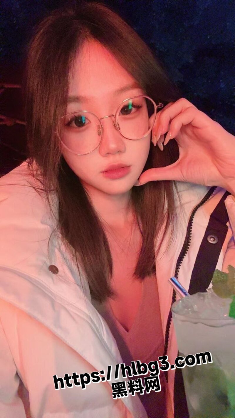 800X1422