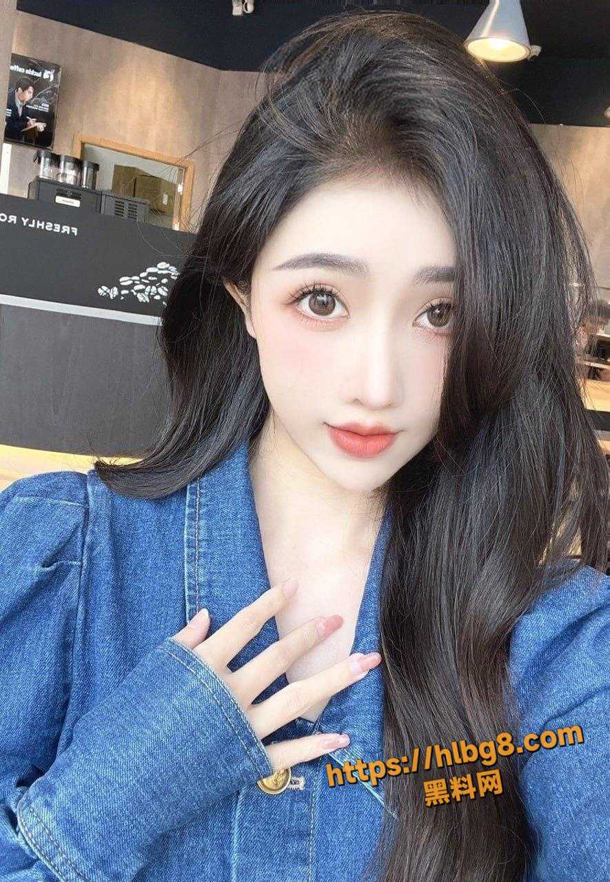 885X1280