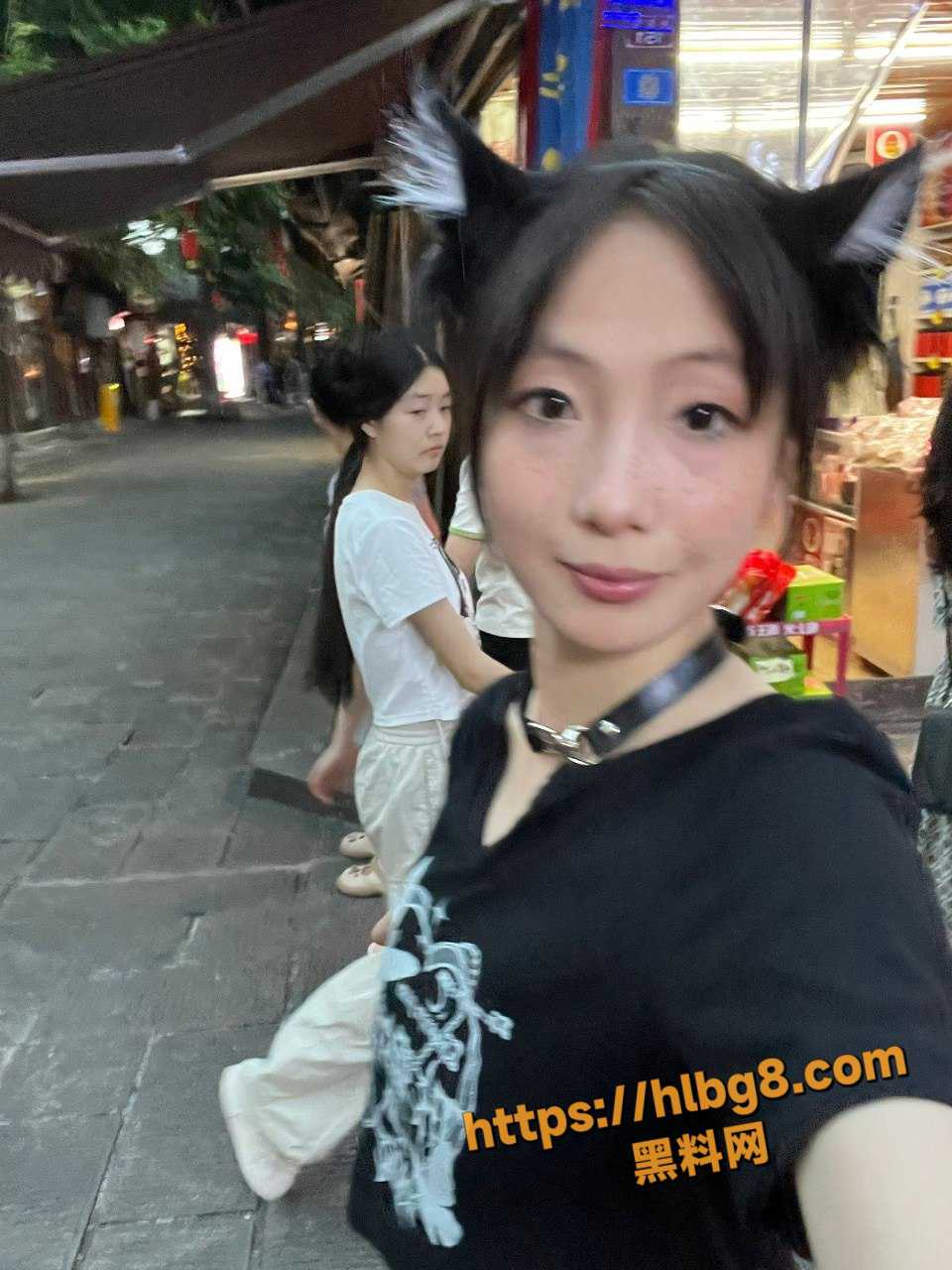 960X1280