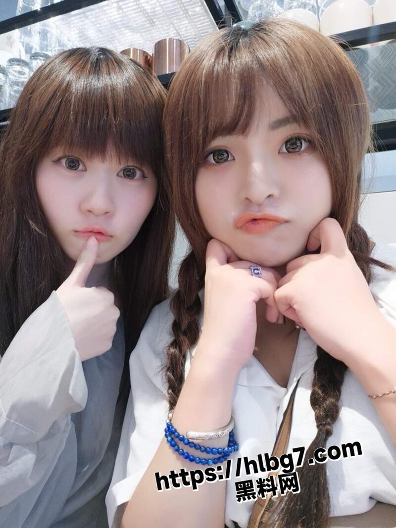 1115