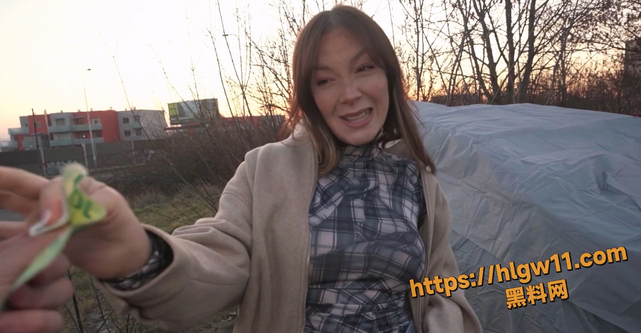 [pornhubdownloader.io]_720P_4000K_15862375.mp4_20250904_165405.242.jpg