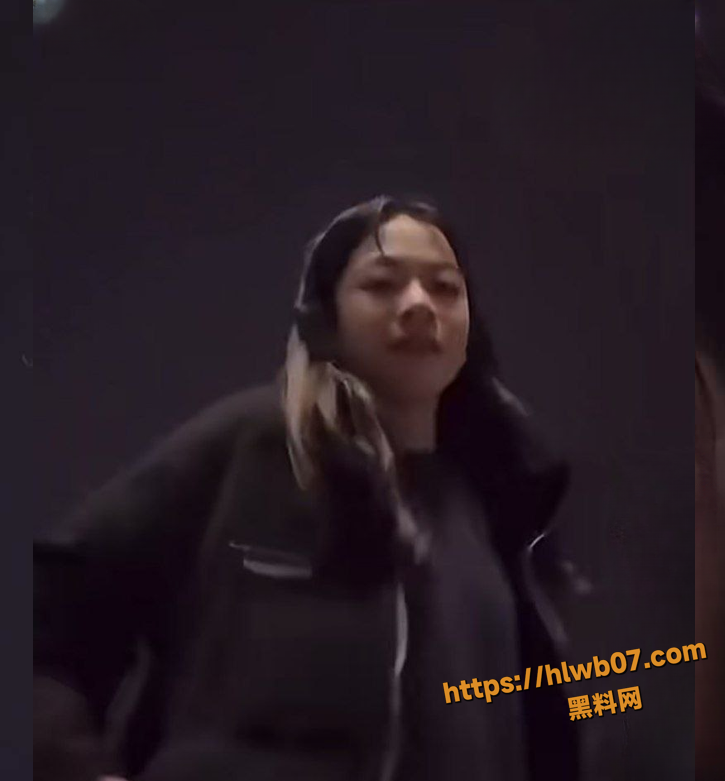 QQ20251117123129