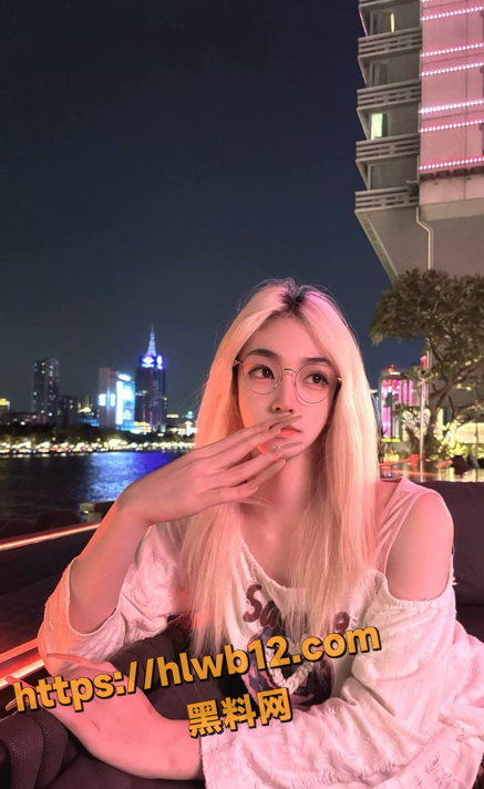 QQ20251202112521
