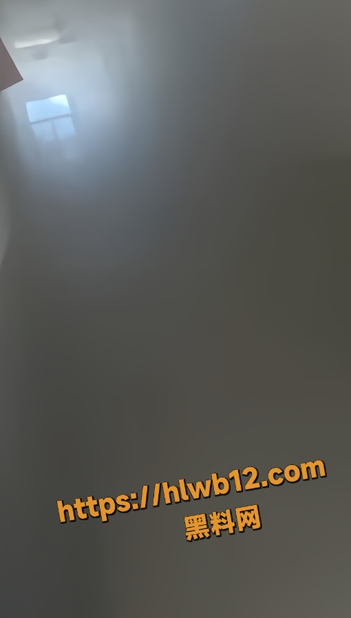 QQ20251204122812