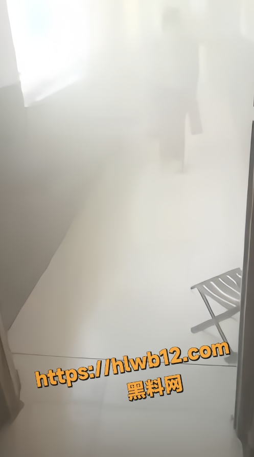 QQ20251204124510