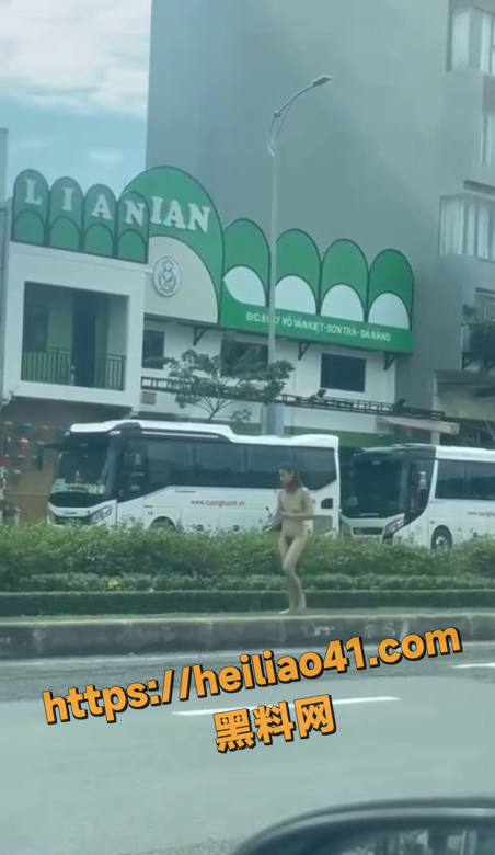 QQ20251218104344