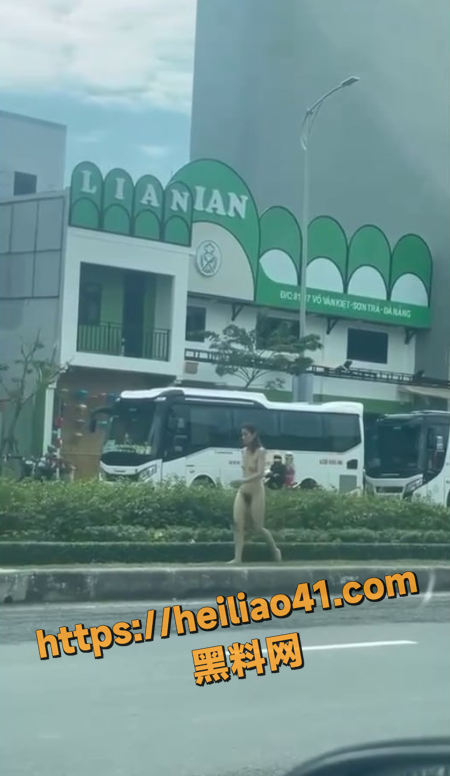 QQ20251218104354