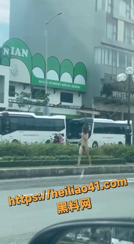 QQ20251218104335