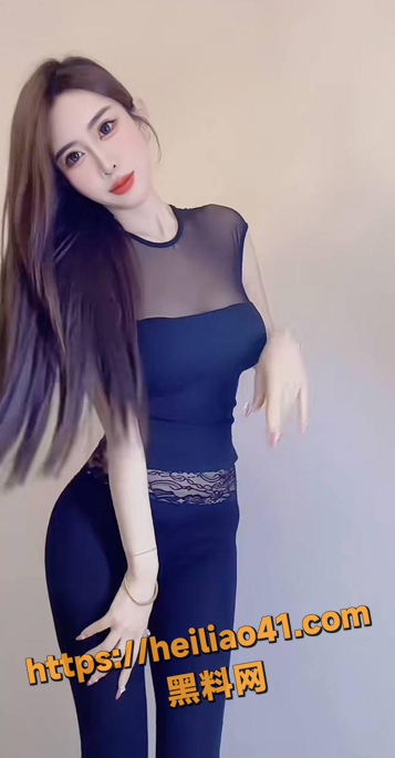 c09773f3a21642f39c72a5d80d025099