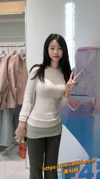 精神小妹吴婕为爱裸贷2