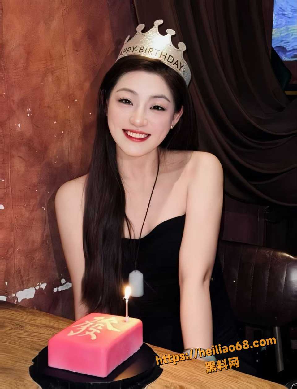  女大学生张灵兼职下海视频6