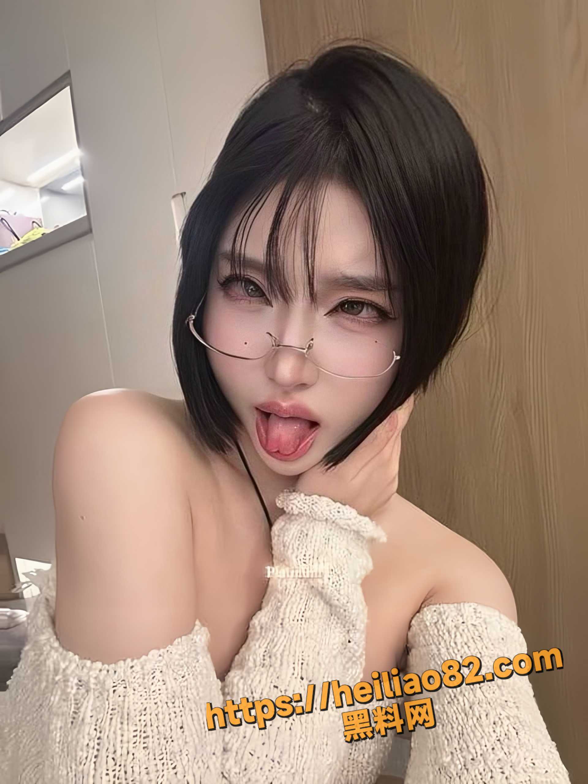 微密圈女神脸红Dearie4