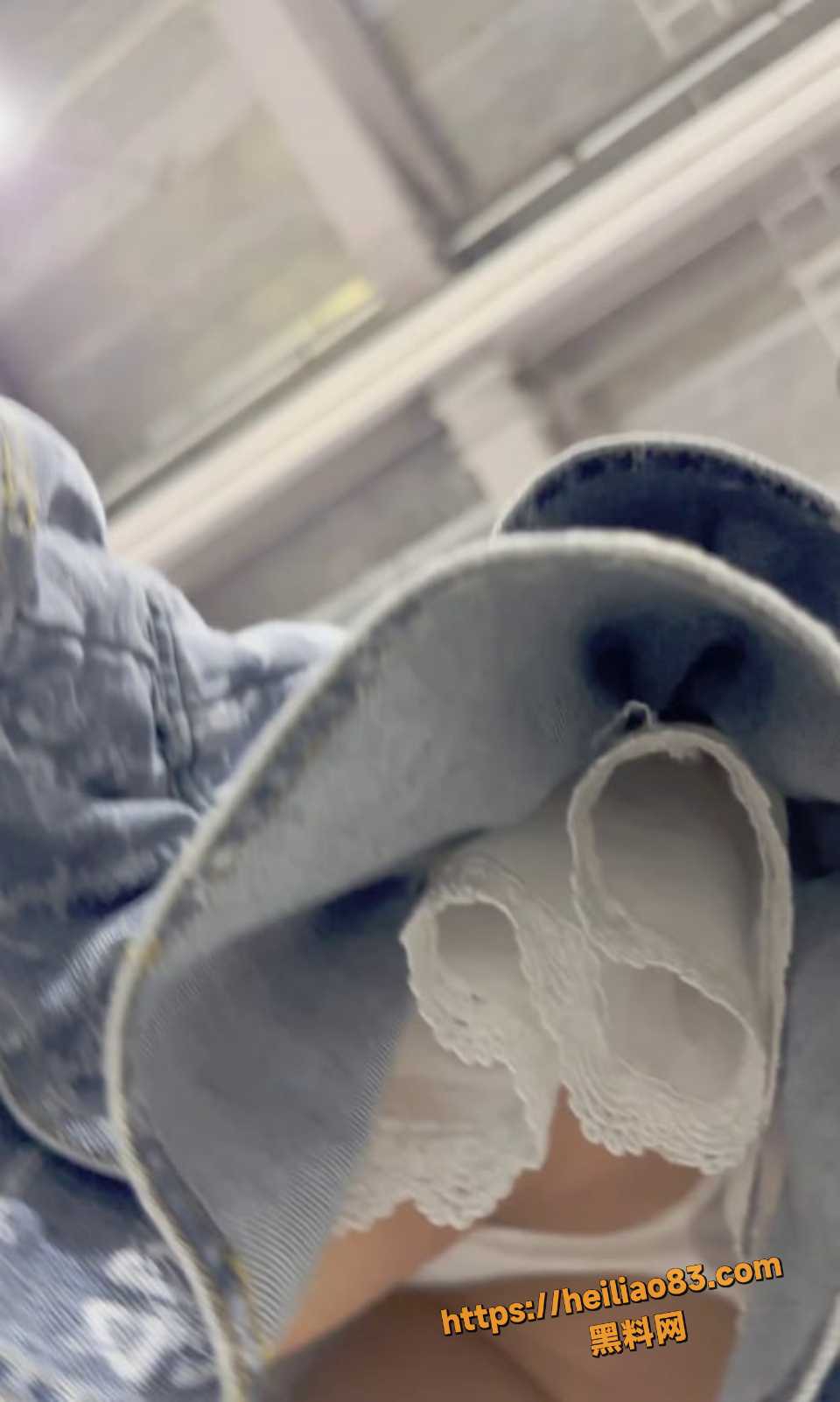 洛丽塔靓女走光福利曝光 4