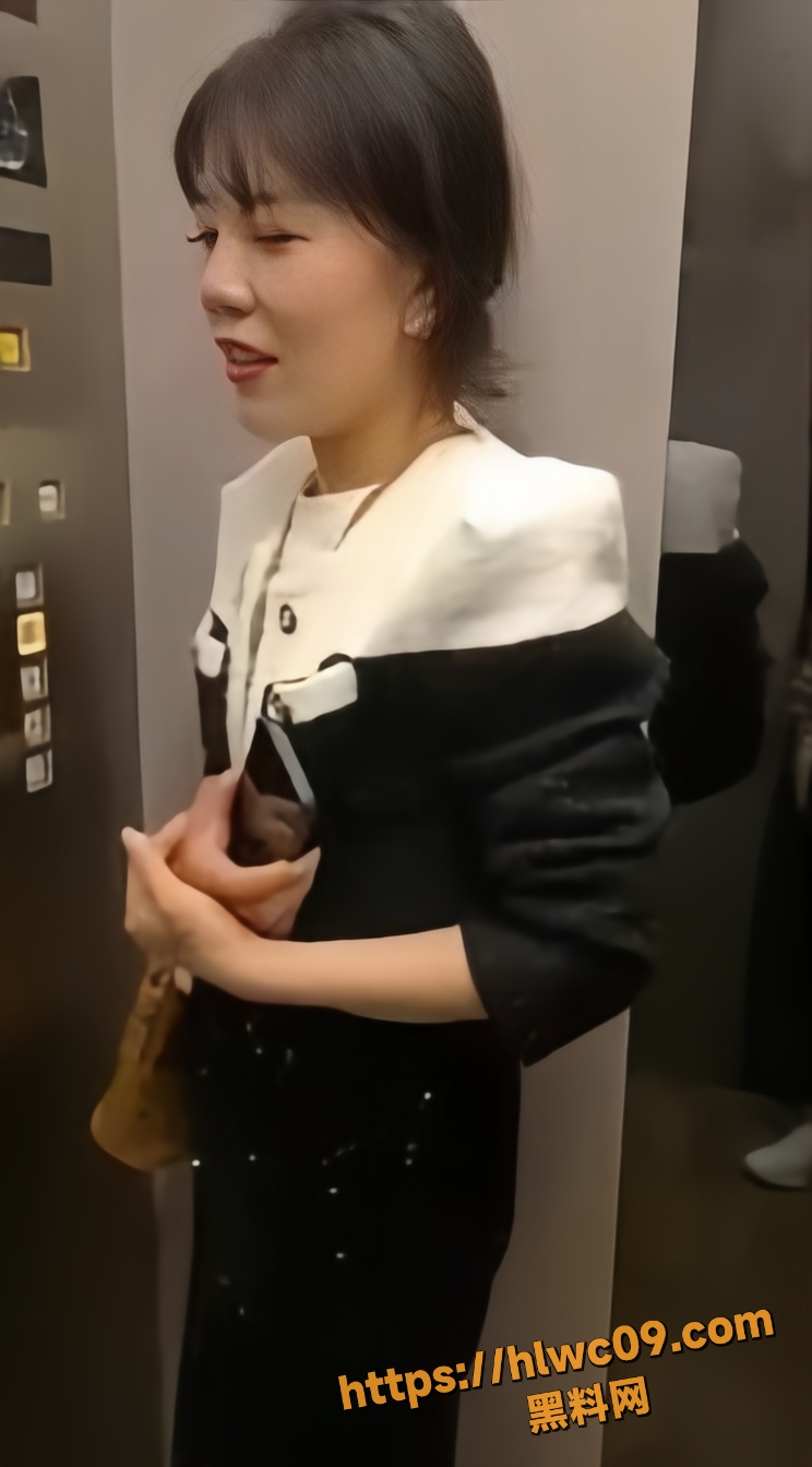 优雅少妇跳蛋自慰视频1