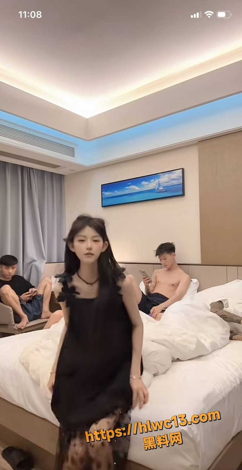 小诗颖群交直播6